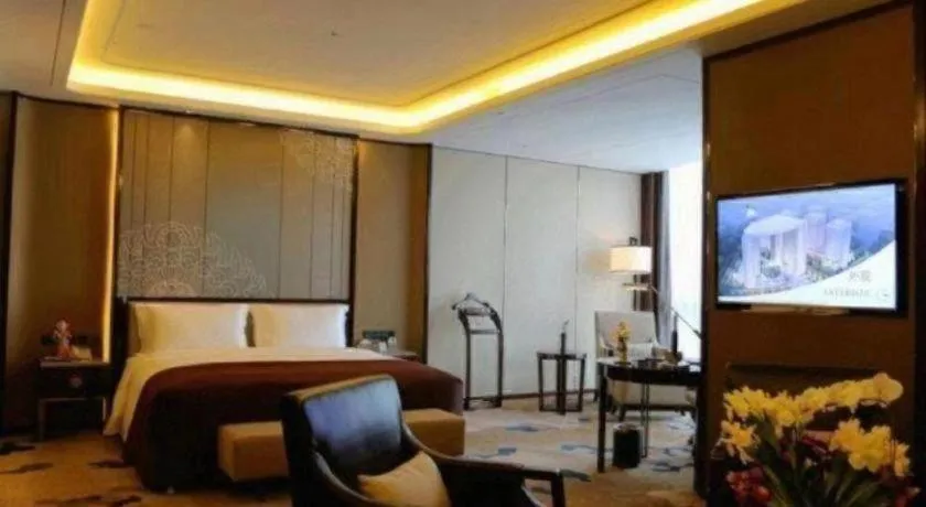 Bed in Beijing Grand Skylight International Hotel