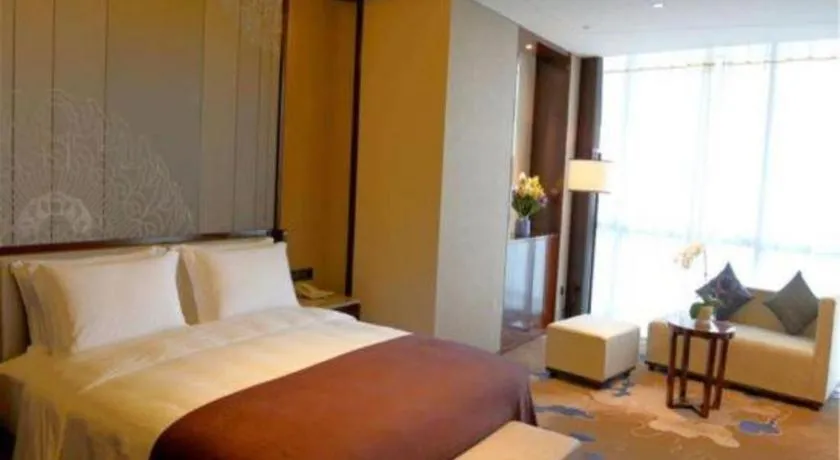 Bed in Beijing Grand Skylight International Hotel