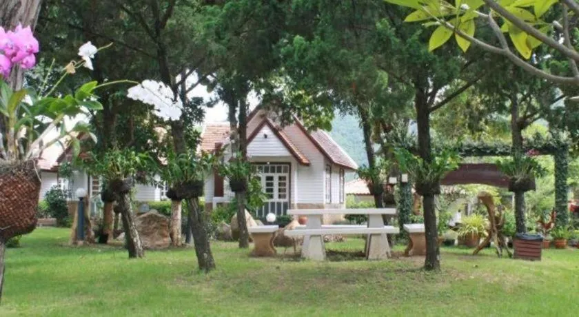 Khao Yai Country Hill Resort