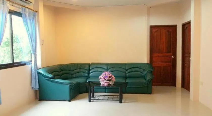 Tanaosri & Creekside Resort