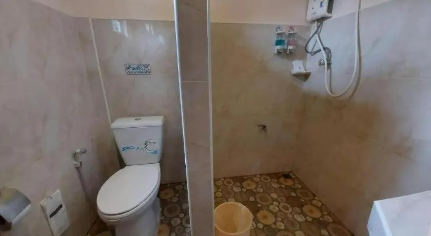 Tanaosri & Creekside Resort