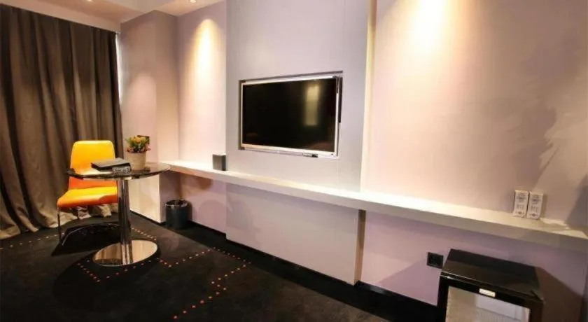 Aishang Hotel (Lecong Furniture Mall, Foshan)