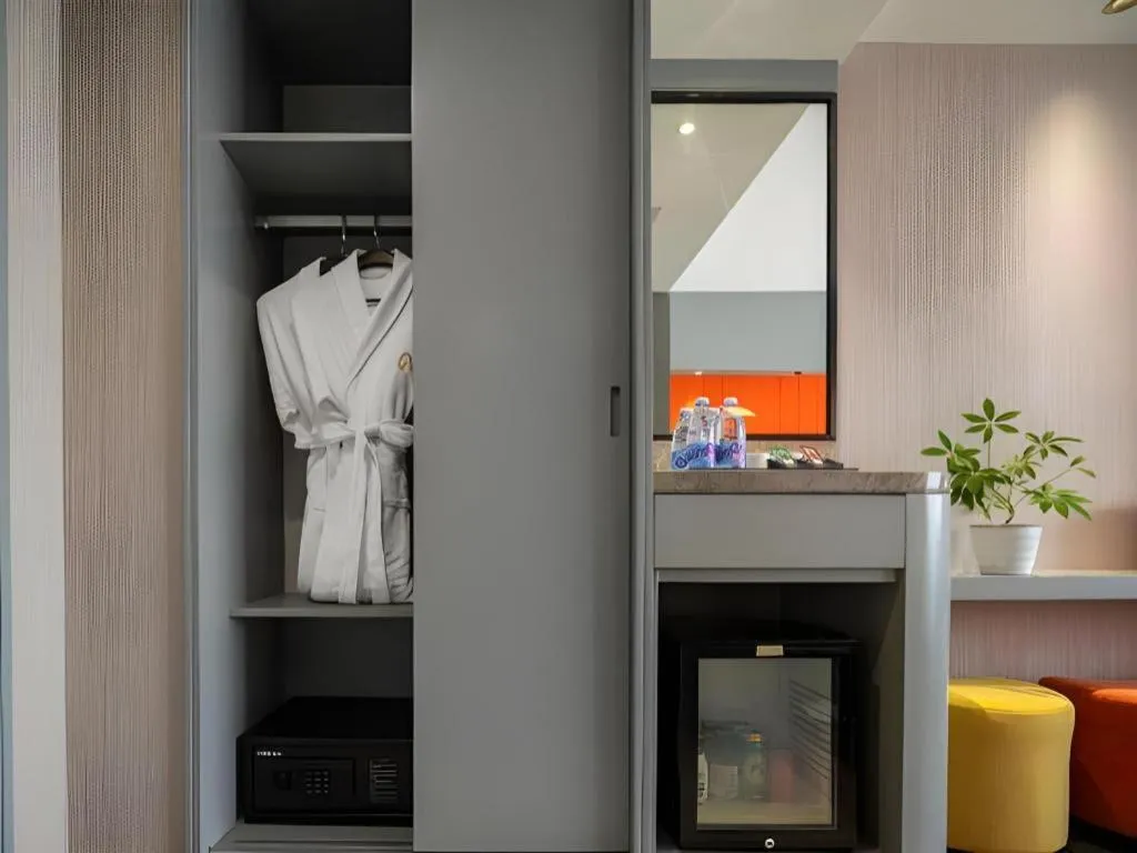 Aishang Hotel (Lecong Furniture Mall, Foshan)