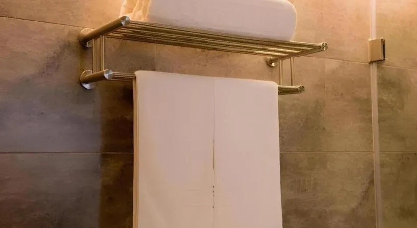 Aishang Hotel (Lecong Furniture Mall, Foshan)