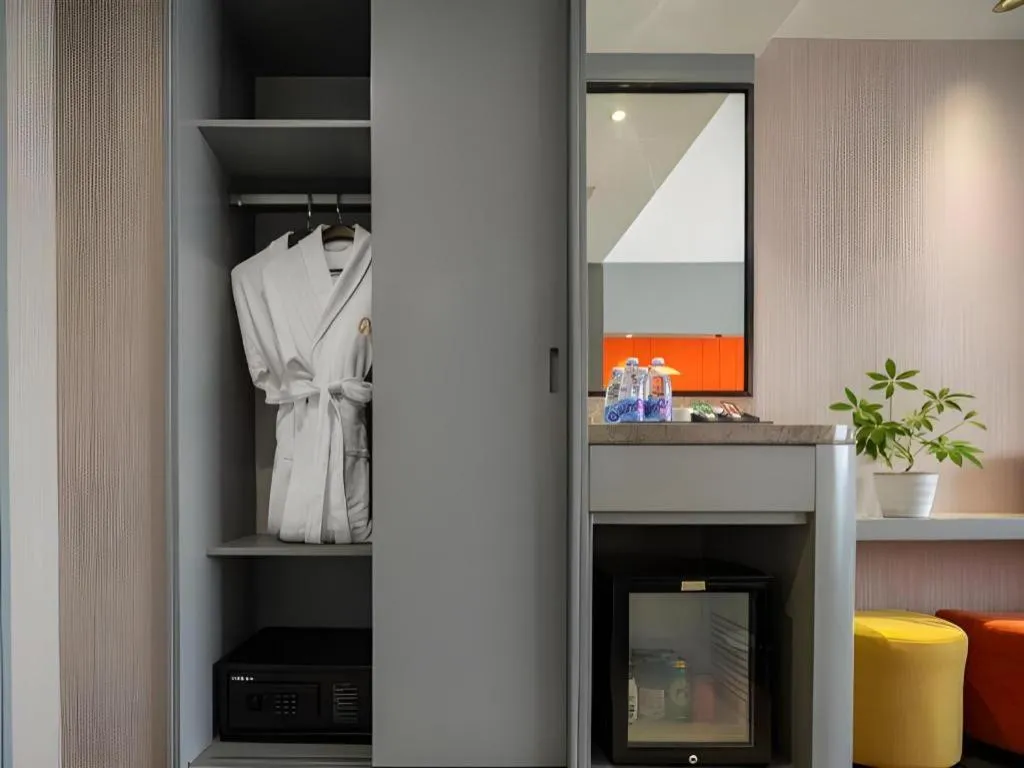 Aishang Hotel (Lecong Furniture Mall, Foshan)