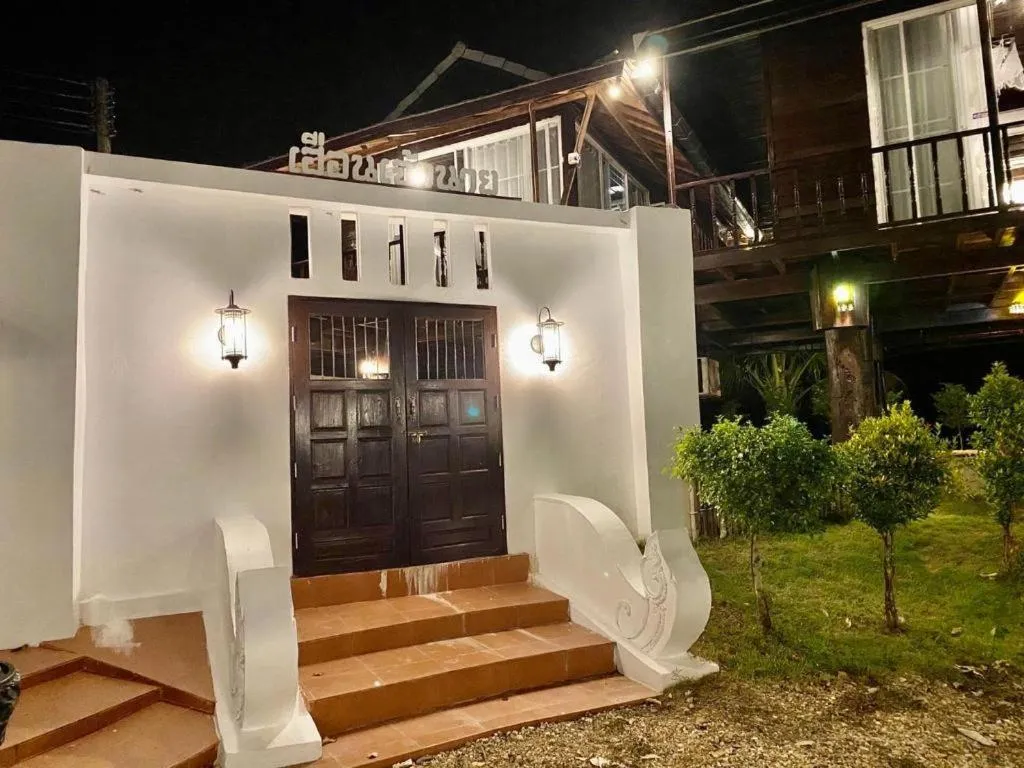 The White House Boutique Resort