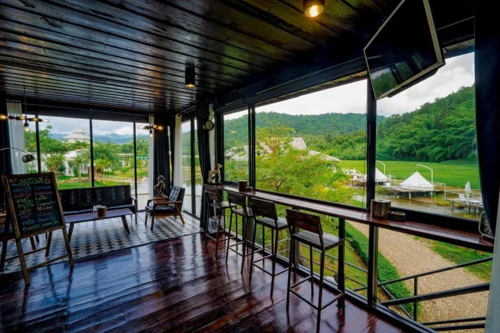 The White House Boutique Resort