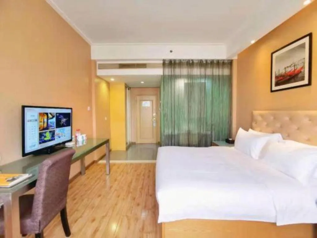 Bed in GreenTree Inn Hangzhou Linan Wanma Road Express Hotel