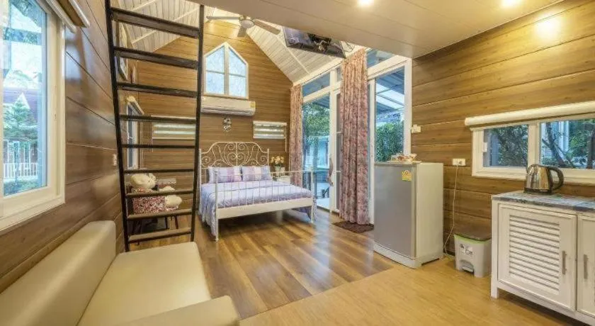 Bed in Greenview Resort