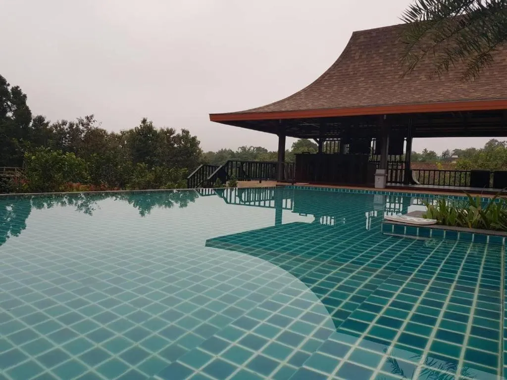 Poochommhok Resort