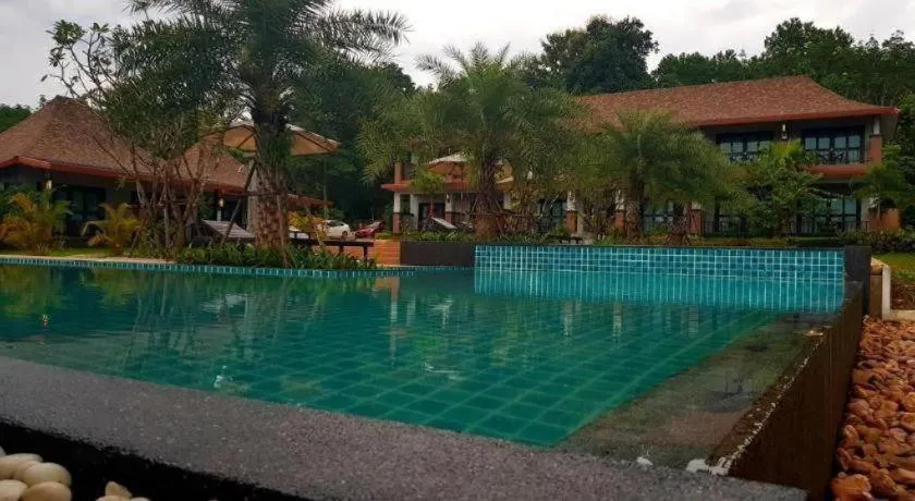 Poochommhok Resort