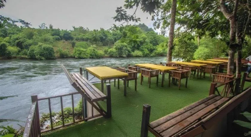 River View Resort At Chaewlan