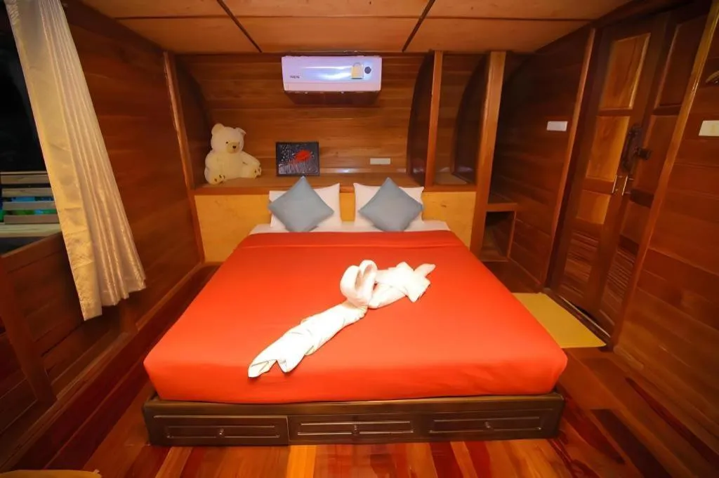 Bed in River View Resort At Chaewlan