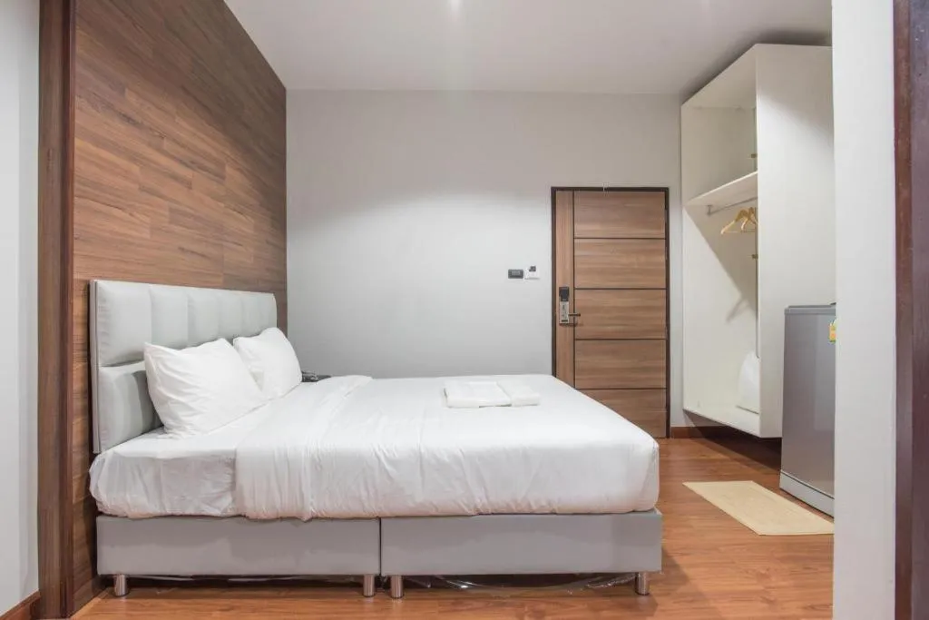 Bed in CHANTHABURI CENTER