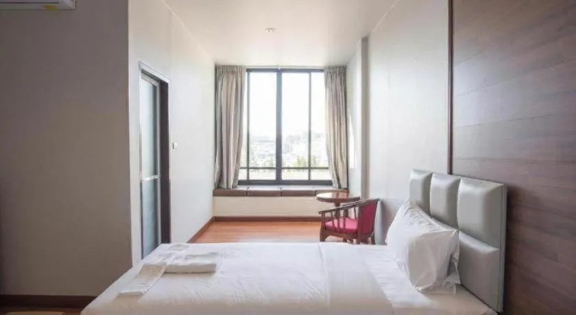 Bed in CHANTHABURI CENTER