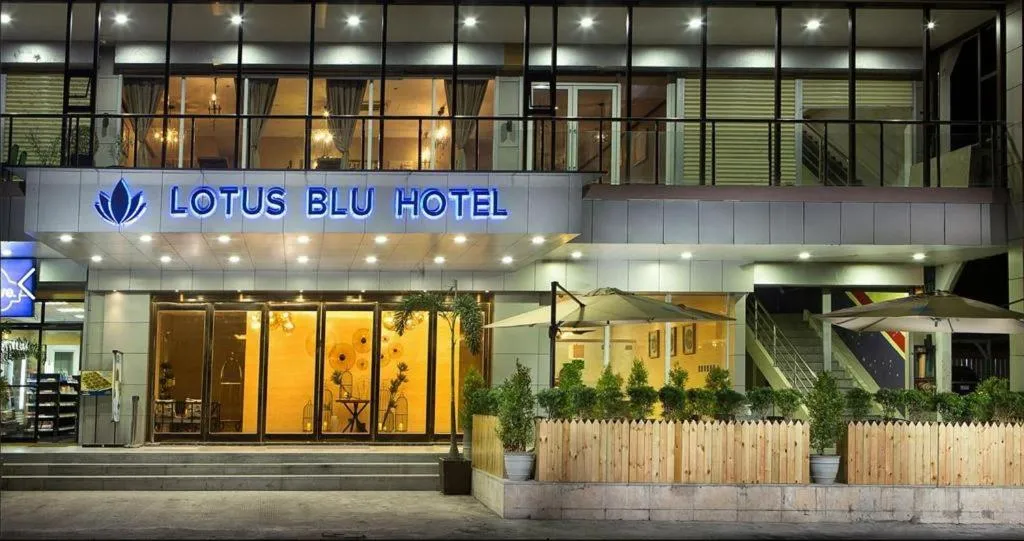 Lotus Blu Hotel