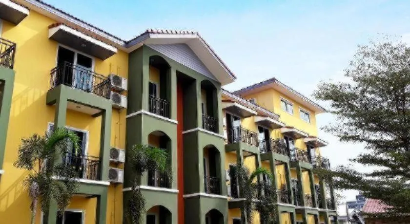 B2 Buriram Boutique and Budget Hotel