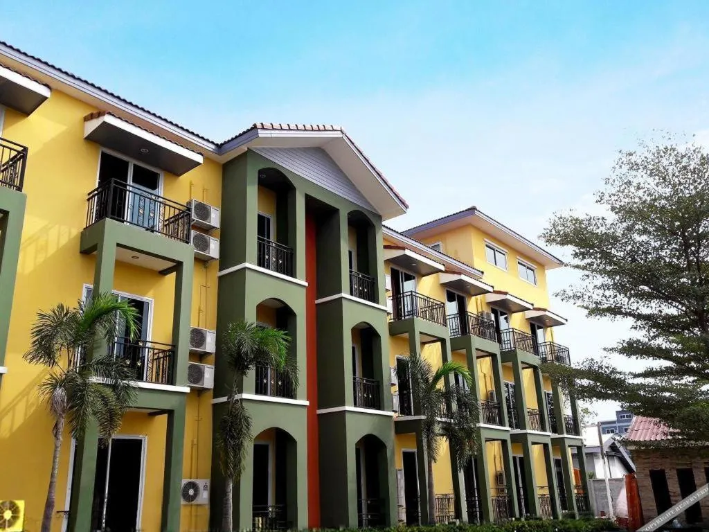 B2 Buriram Boutique and Budget Hotel