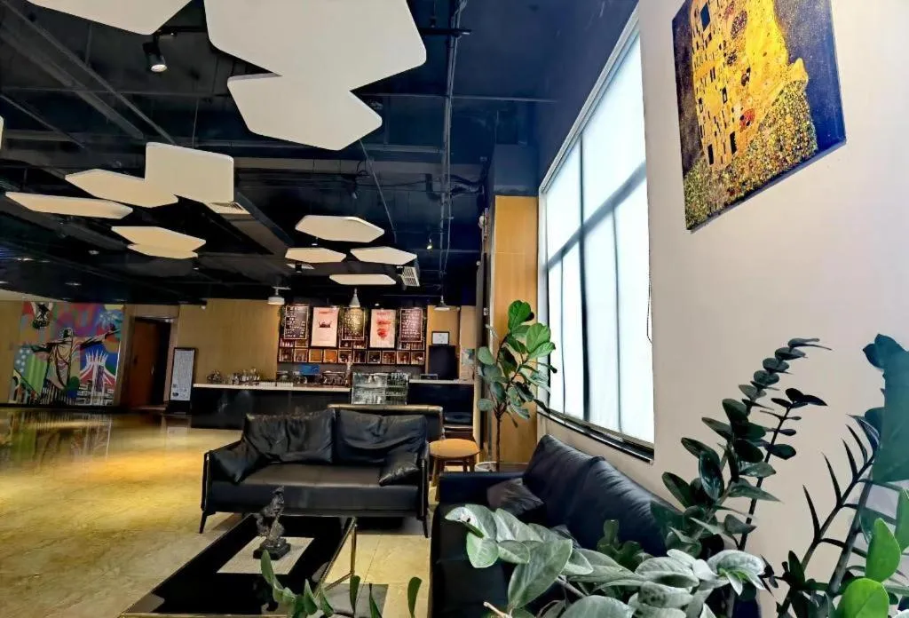 J Hotel Guangzhou University Town