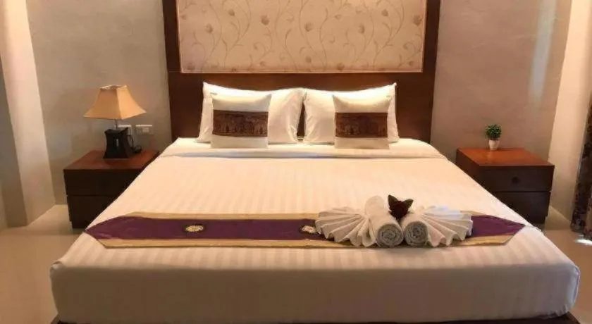 Bed in Tipparika Riverview Hotel - Adult only
