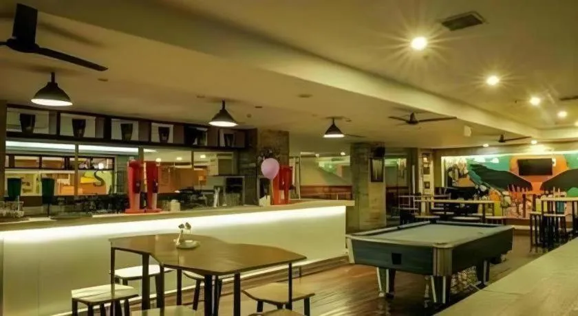 Royal Bay Hotel Makassar