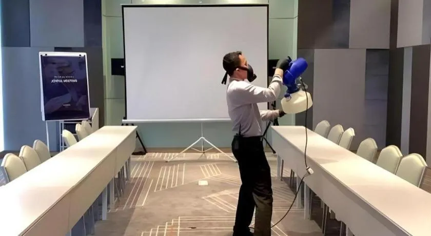 Royal Bay Hotel Makassar