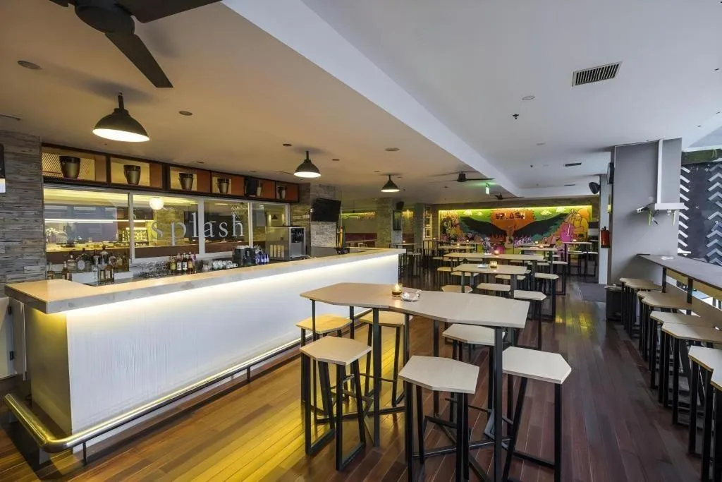 Royal Bay Hotel Makassar