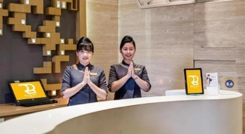 Royal Bay Hotel Makassar