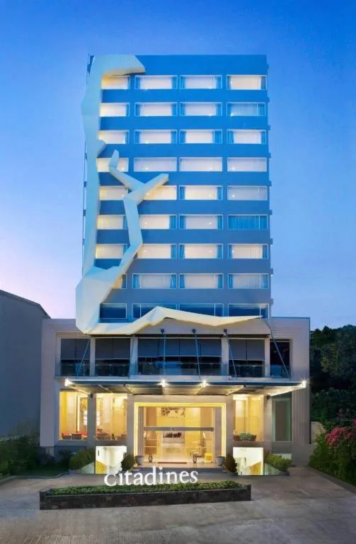 Royal Bay Hotel Makassar