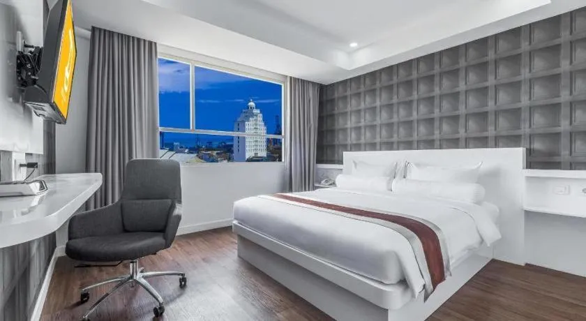 Bed in Royal Bay Hotel Makassar