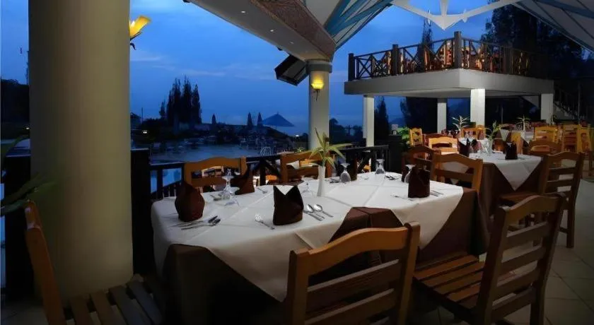 Hotel Niagara Parapat