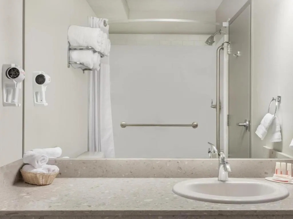 Ramada by Wyndham Grassland