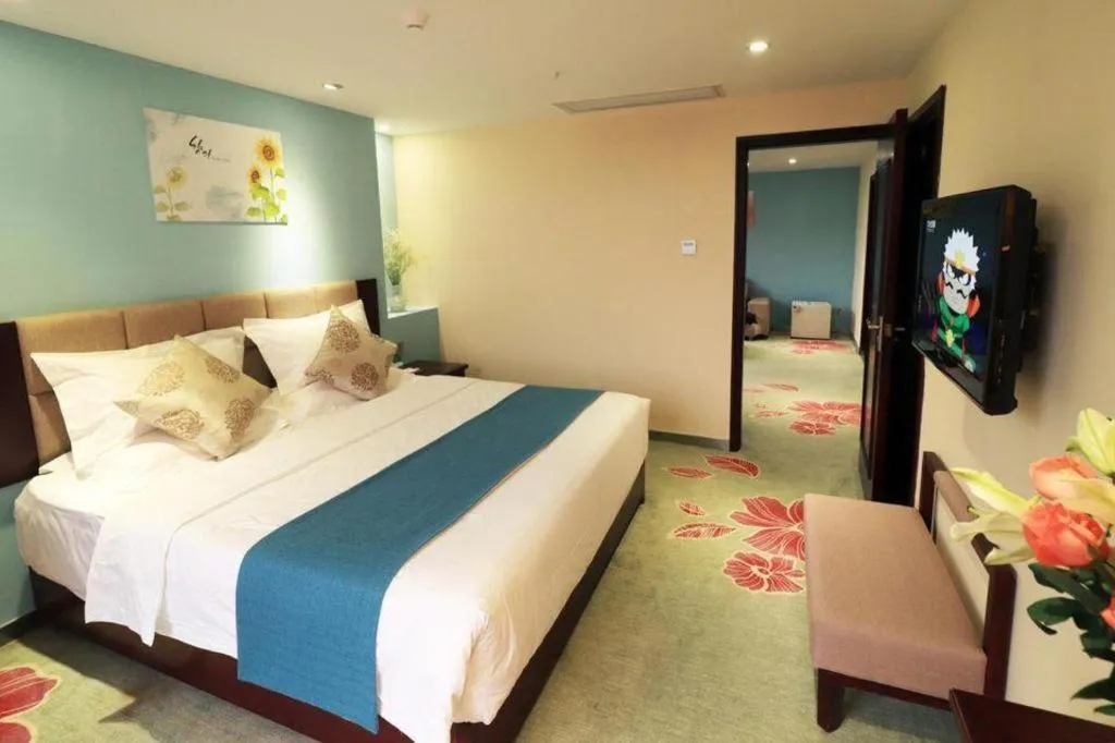 Bed in Gui Feng Hotel