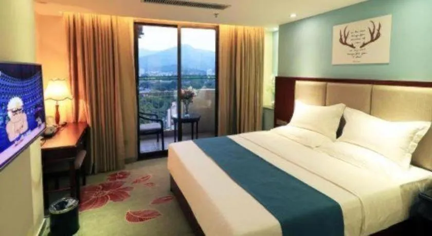 Bed in Gui Feng Hotel