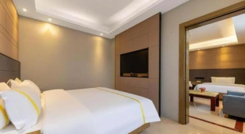 Bed in Mao Hua hotel