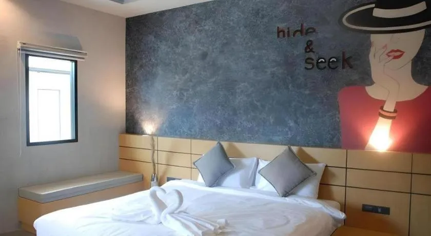 Bed in Hide & Seek Resort Krabi