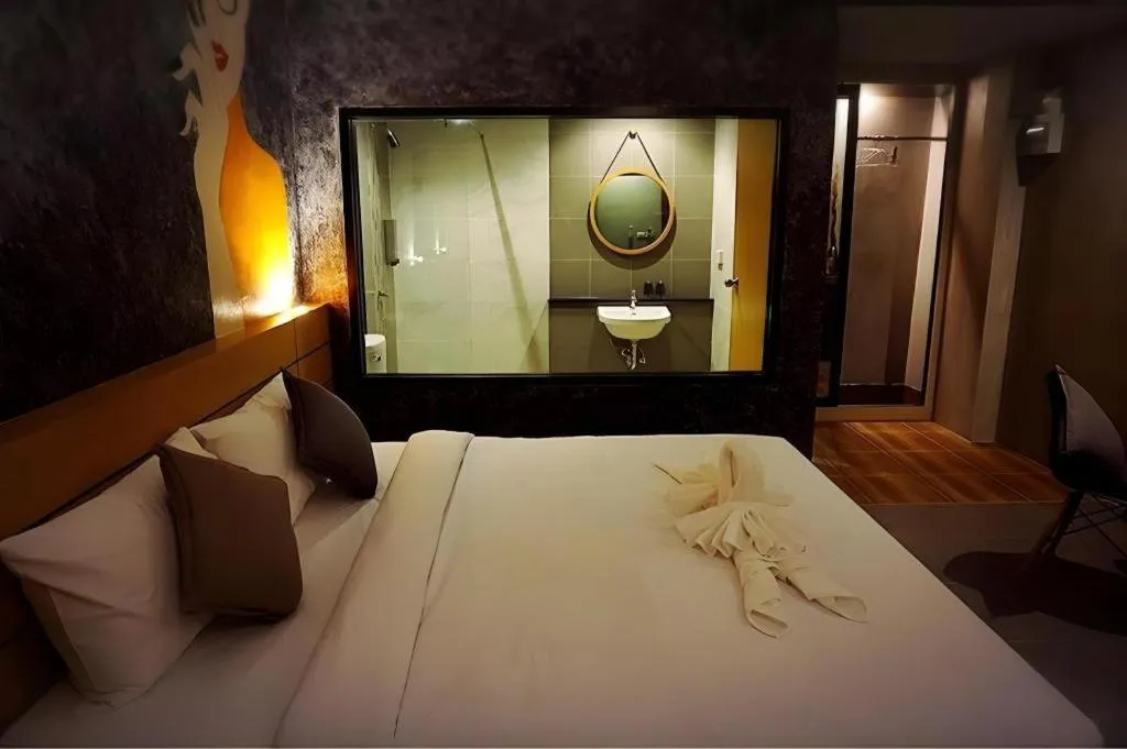 Bed in Hide & Seek Resort Krabi