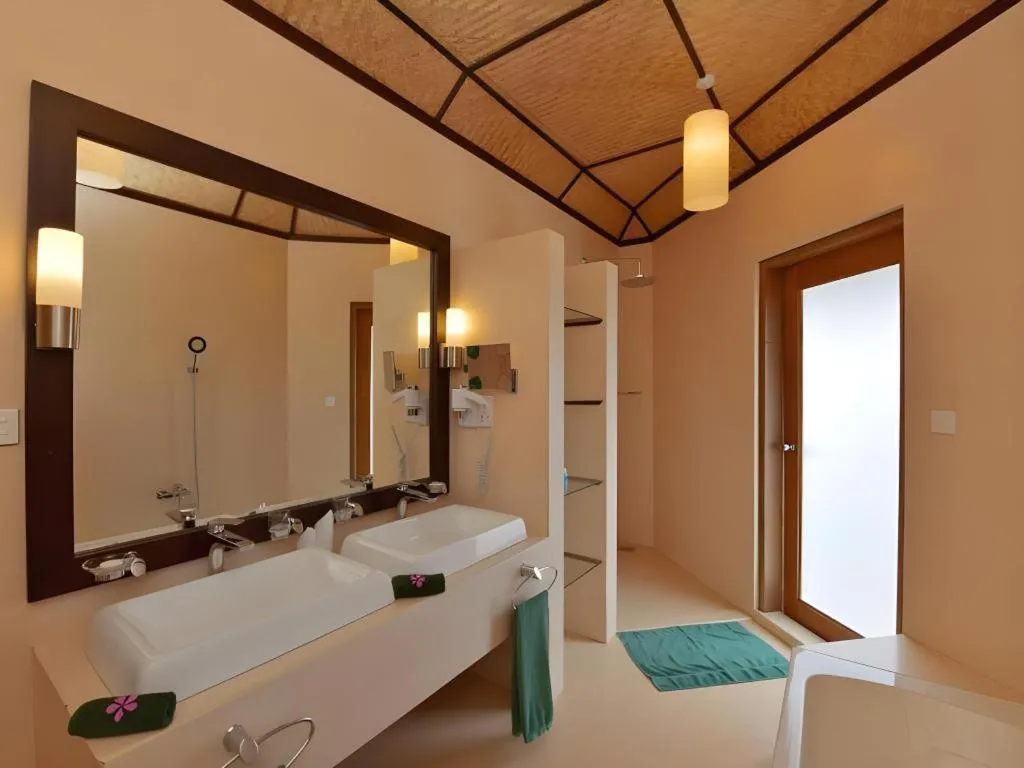 Angaga Island Resort and Spa