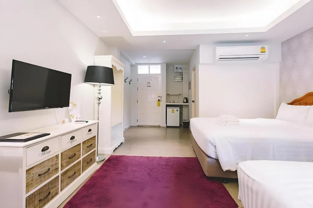 Bed in Verona Boutique Hotel - The Verona Co., Ltd