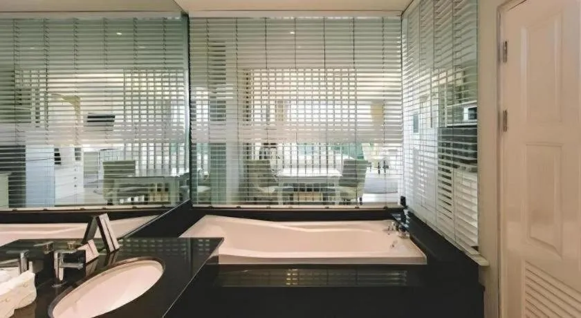 Verona Boutique Hotel - The Verona Co., Ltd