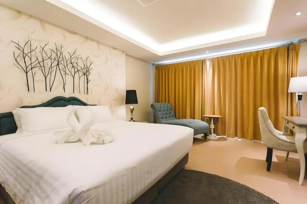 Bed in Verona Boutique Hotel - The Verona Co., Ltd