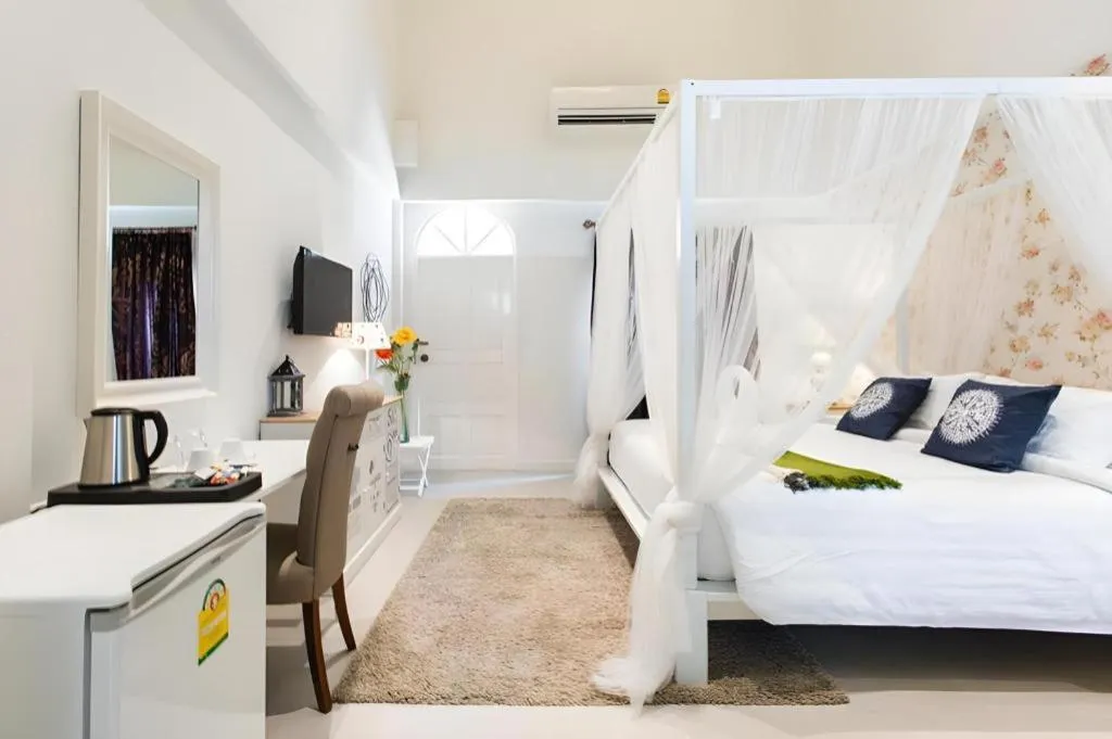 Bed in Verona Boutique Hotel - The Verona Co., Ltd