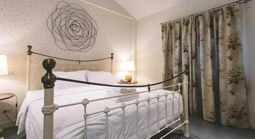 Bed in Verona Boutique Hotel - The Verona Co., Ltd