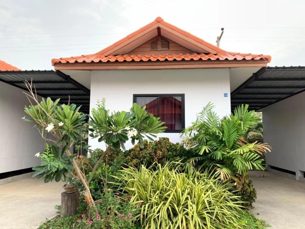 Nangrong garden home