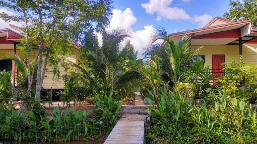 Nangrong garden home