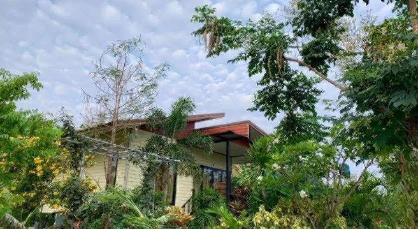 Nangrong garden home