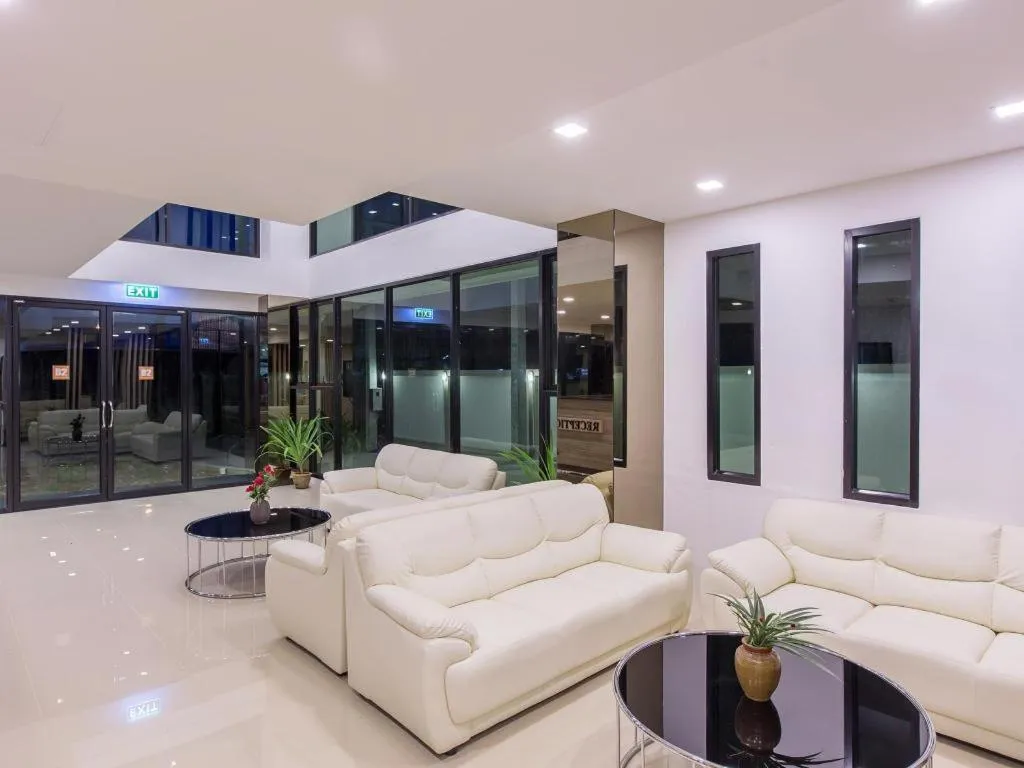 B2 Ubon Premier Hotel