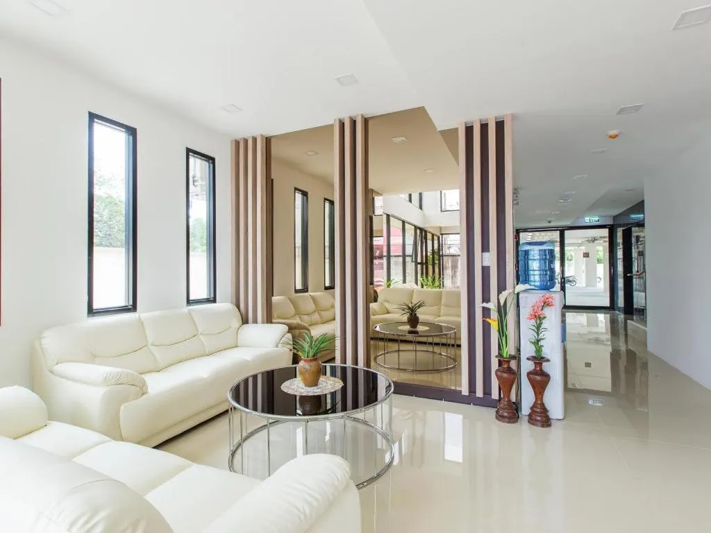 B2 Ubon Premier Hotel