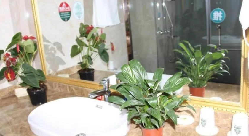 GreenTree Alliance Yichun Fengcheng Jianyi Avenue Hotel