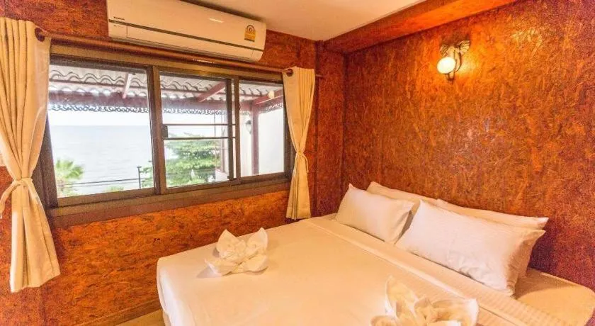 Bed in Marina Jomtien Beach